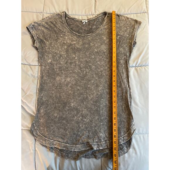 Splendid gray acid wash high low t shirt, size medium, cotton blend - Picture 3 of 6